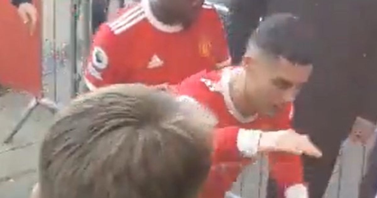 Smashed Autistic Fan's Phone