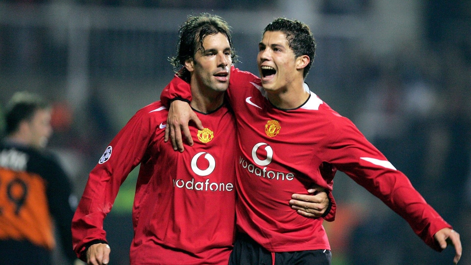 Van Nistelrooy Clash — 'Go Cry to Your Daddy'
